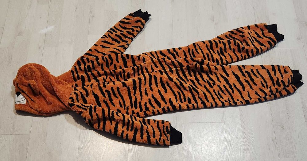 strój tygrysek tygryska tygrys zoo kombinezon 1022