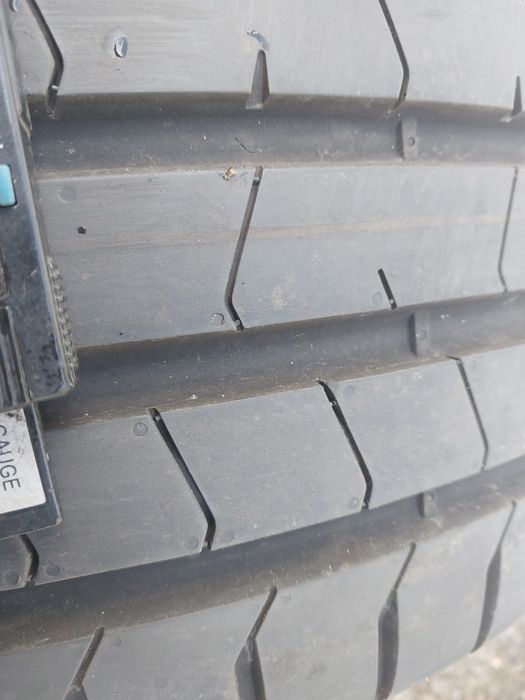 Pirelli P Zero 255/35R19 96 Y XL RSC