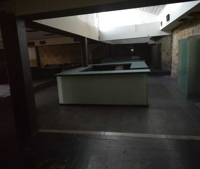 Arrendamento de espaço comercial em Forjães