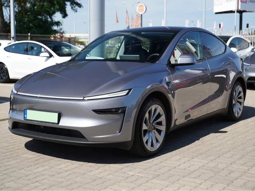 Tesla Y