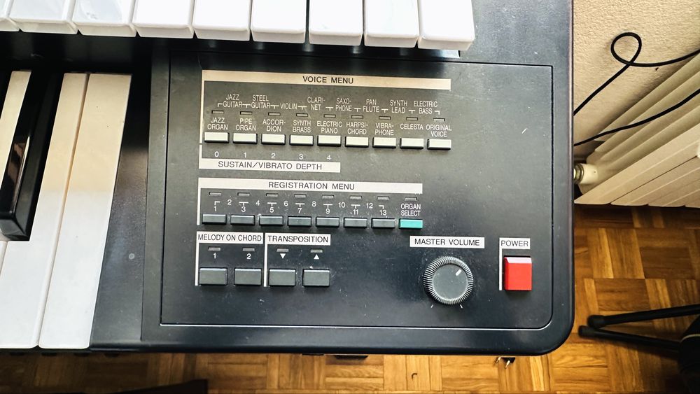 Órgão Yamaha Electone HC-2 - Inclui banco