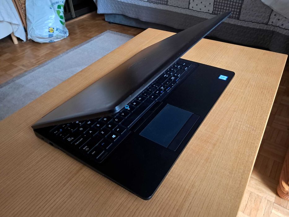 Super biznesowy Dell 5580 i5/256GB SSD/8GB RAM nowa bateria