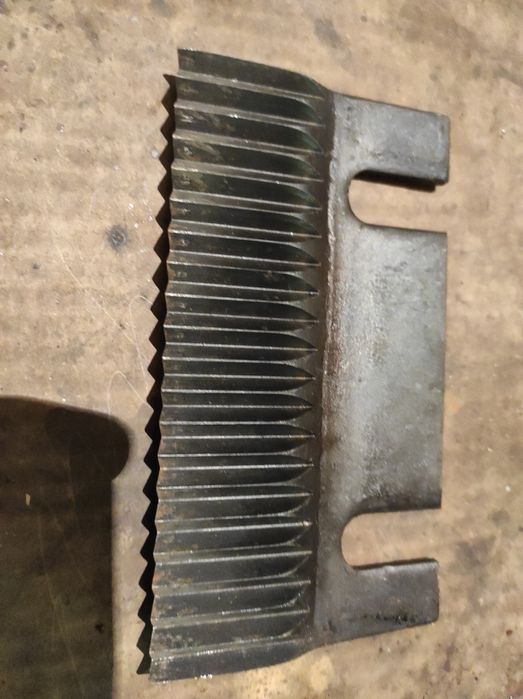 Новий ніж для корморізки