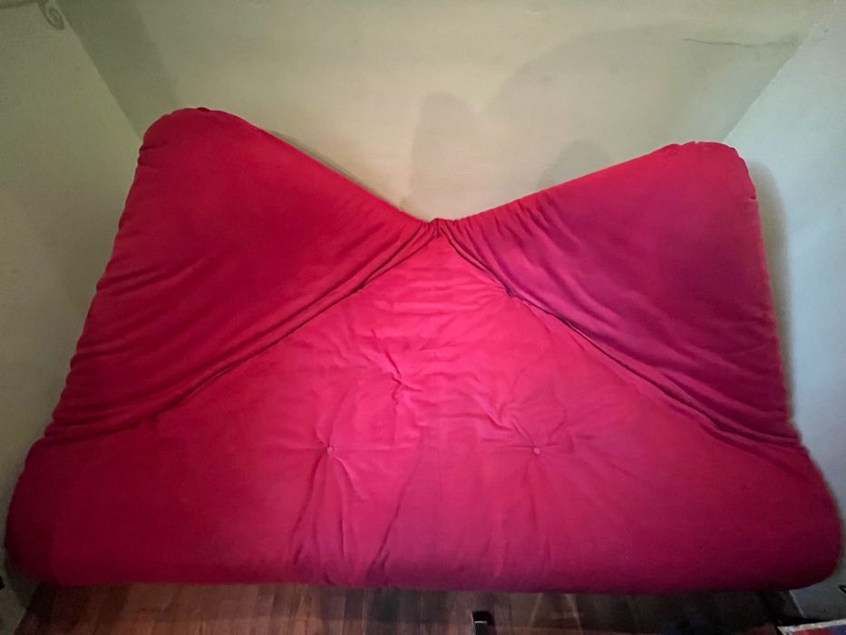 Диван розкладний, оригінальної форми, бордовий, велюр 200*130