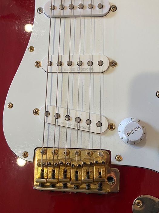 Fender stratocaster vermelho translucido445886686792273922