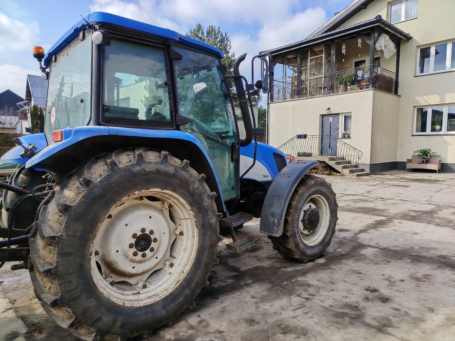 New Holland TL80a