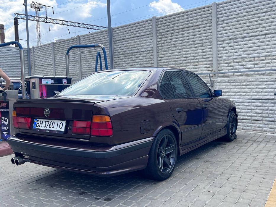 Авто бмв е34 м50б25