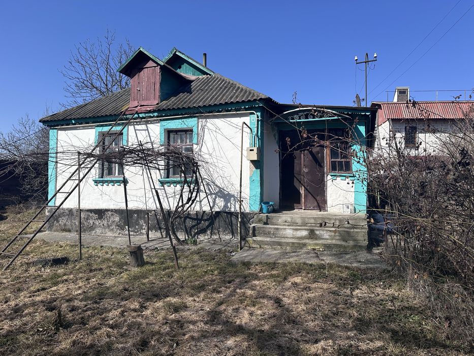 Продам будинок та земельну ділянку 10 соток під будівництво село Тютьк
