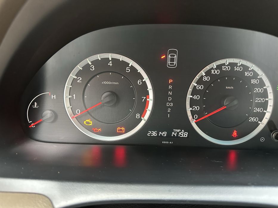 Продам Honda Accord 8 (USA version)