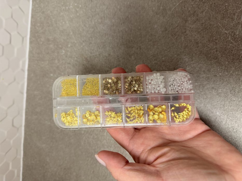 Nowy zestaw do zdobienia paznokci ozdoby