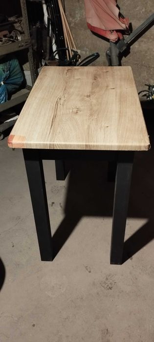 Stół stolik jadalniany