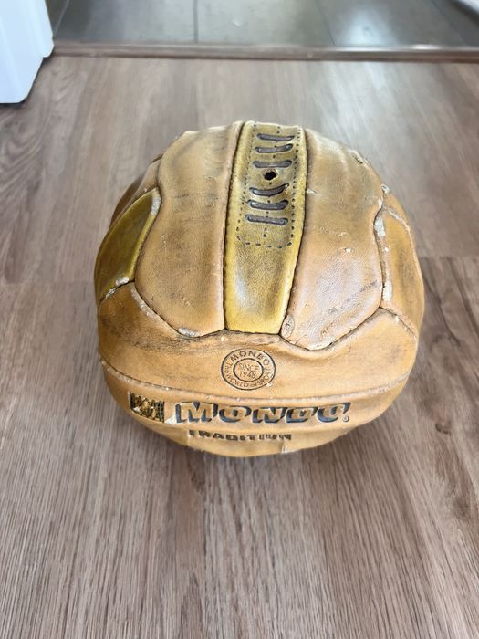 Bola retro, couro inglesa futebol MUNDO Tradicion.