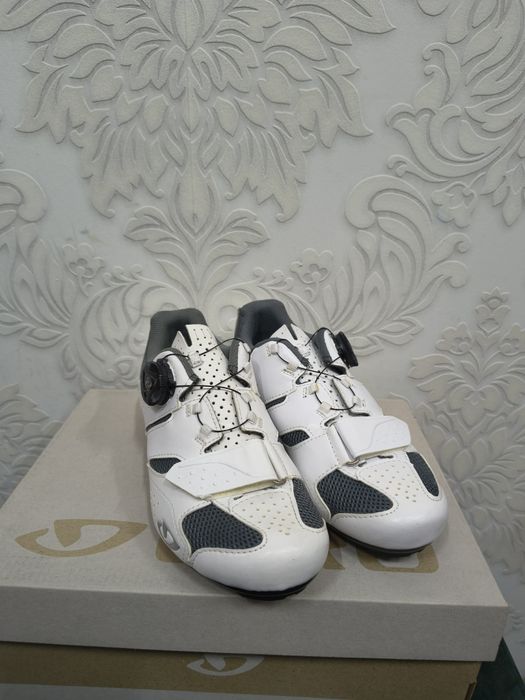 Buty rowerowe Giro savix 37 boa szosowe SPD sl 23 cm