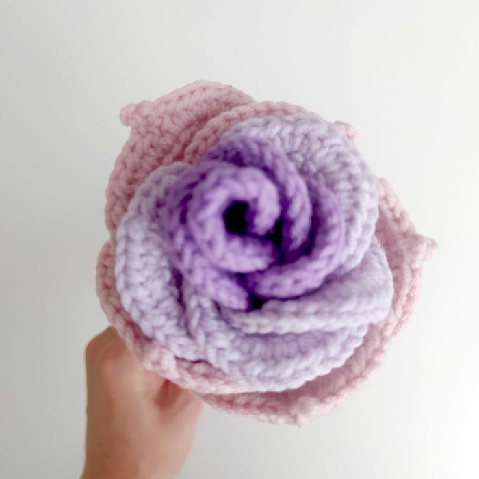 szydełkowy kwiat - róża