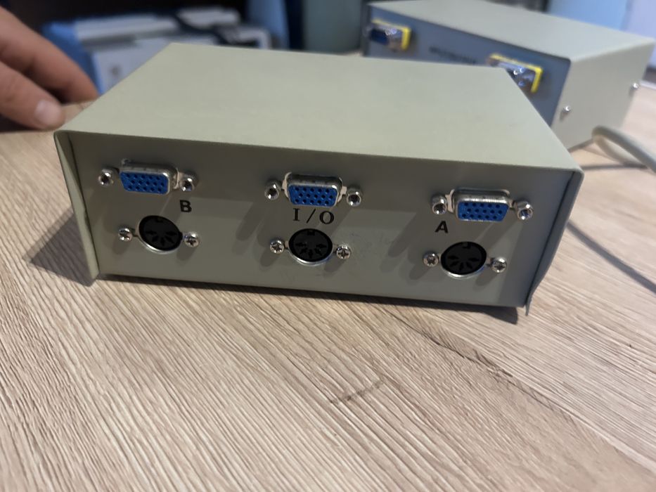 Retro przełączniki danych DATA SWITCH