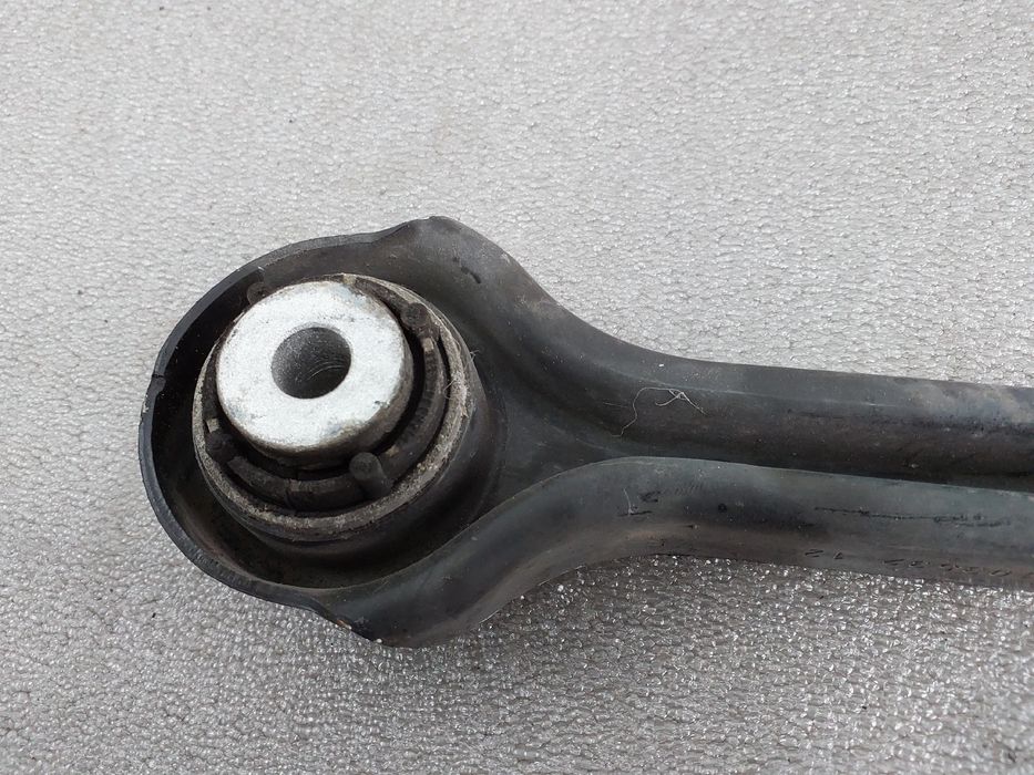 Braço de suspensão trás direito BMW 1 (E81)