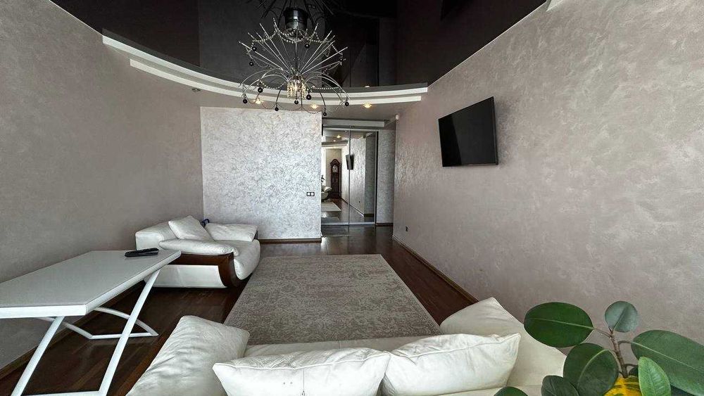 Простора 3к квартира, 103 м² на вул. Плуговій! Вільна з 5 серпня