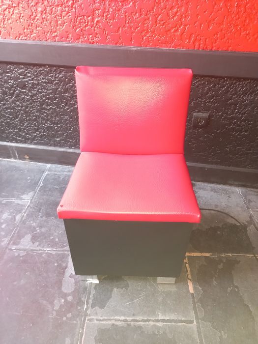 Conjunto de Sofas e mesinha