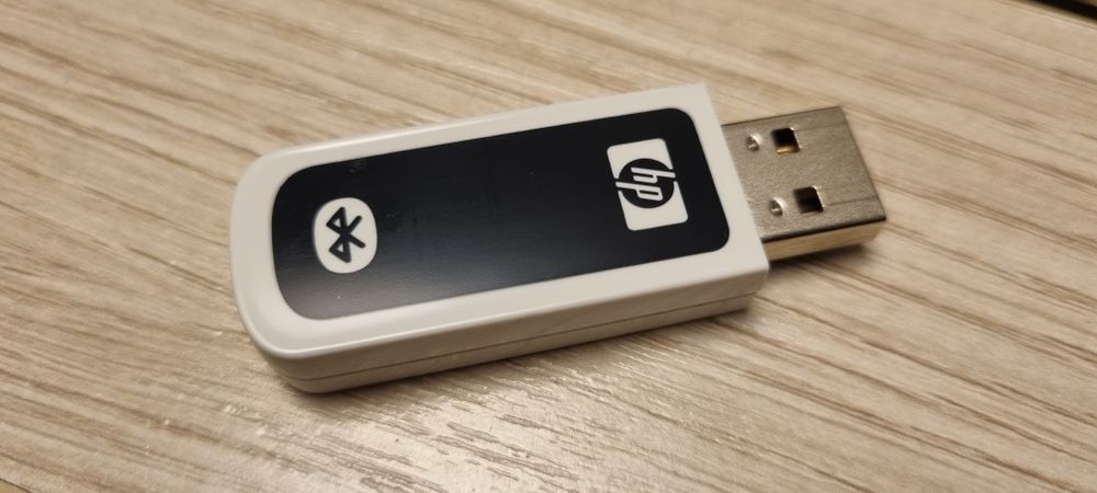 HP Bluetooth USB 2.0 Wireless Adapter bt500. Q6273A.