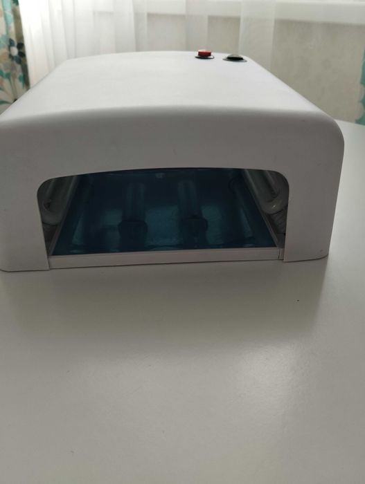 Уф лампа для манікюру