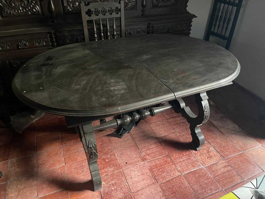 Movel de sala com com mesa e cadeiras