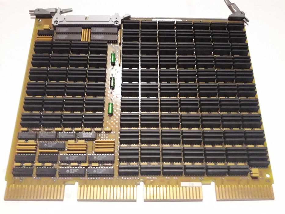 Продам винтажные платы от компьютера DEC MICROVAX-II.