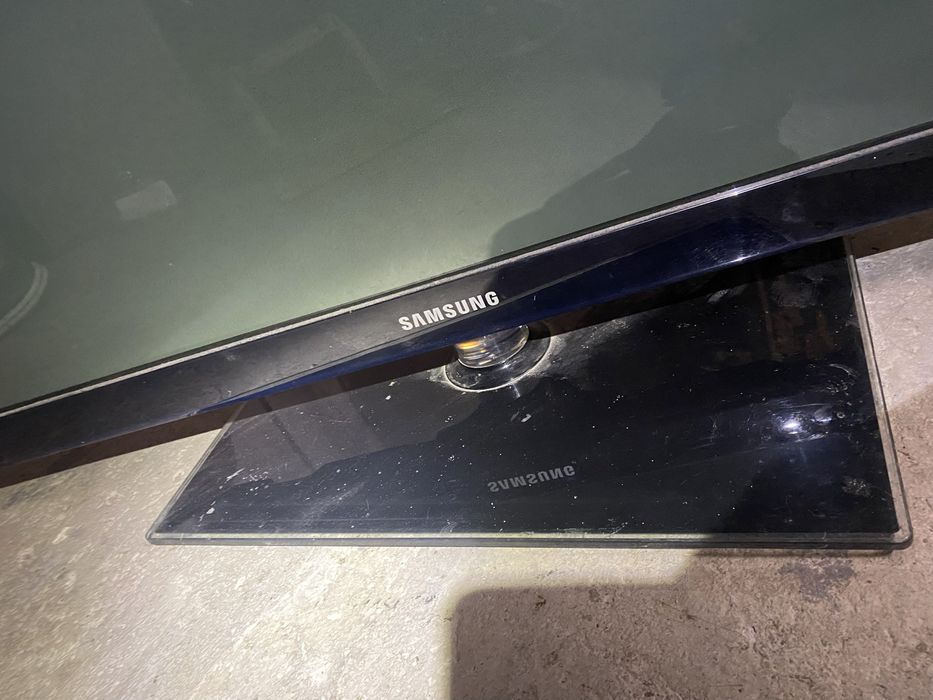 Телевизор Samsung PS51E557D1K