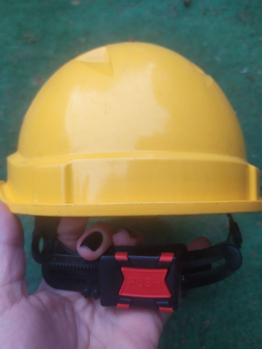 Kask, Hełm Ochronny dla Budowlańców, drwali 53- 66cm Żółty