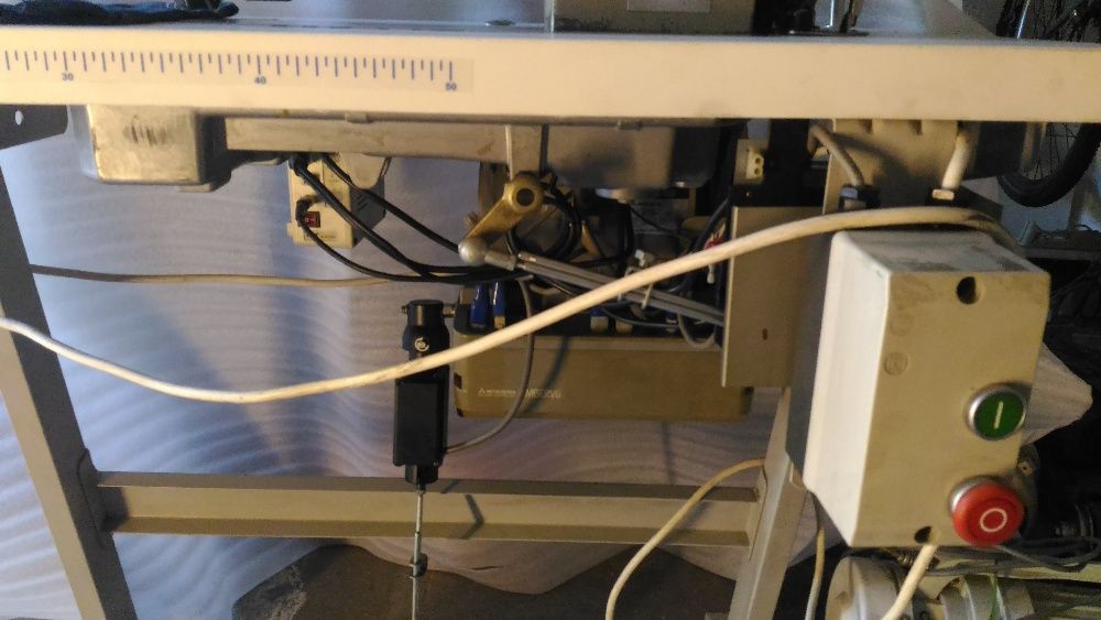 Maszyna szwalnicza Mitsubishi stębnówka automat puller puler