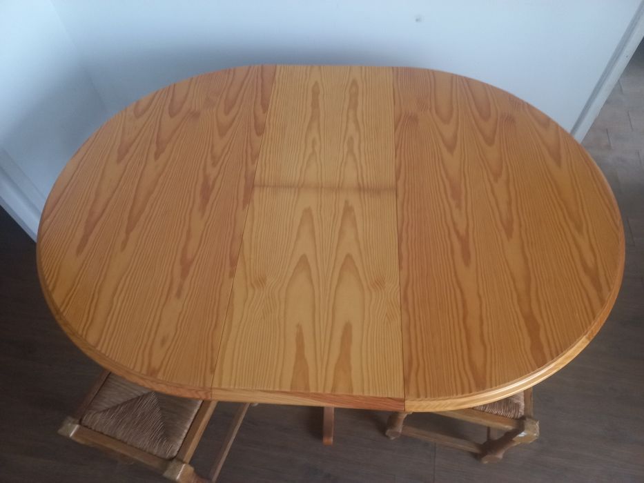 Mesa extensivel em madeia