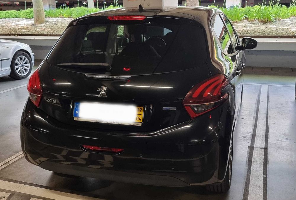 Vendo Peugeout 208 Style 2017