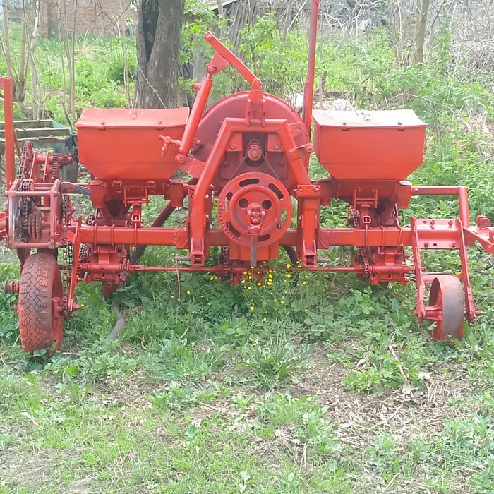 Вакуумна гарбузова сівалка