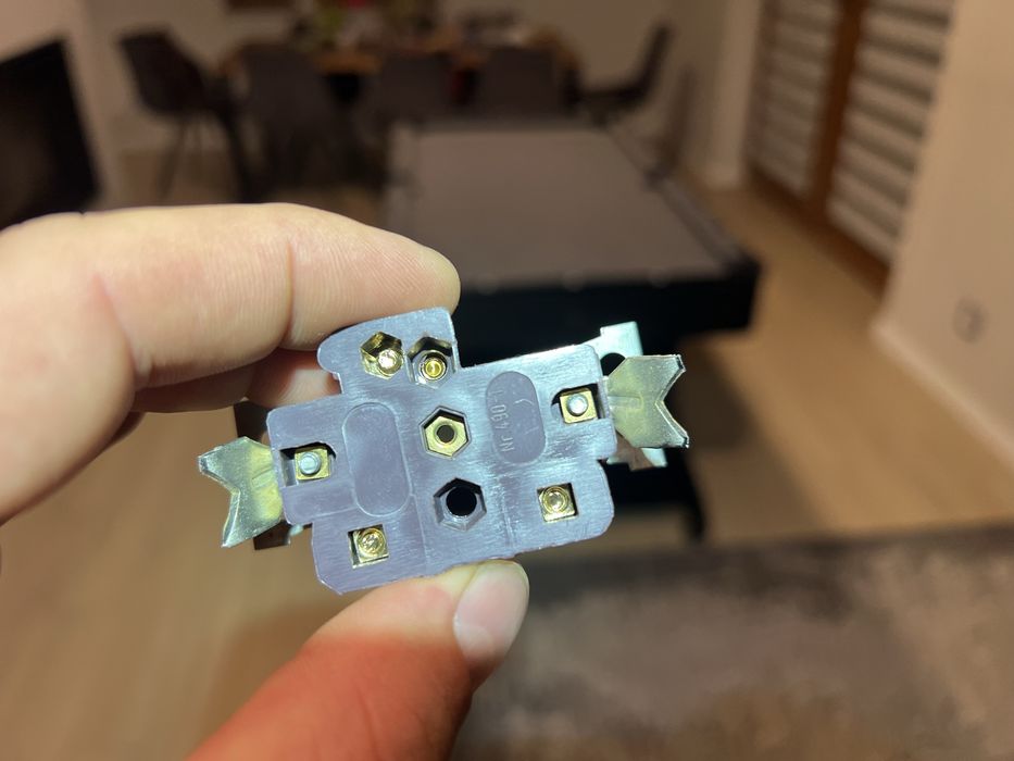 Gniazdo scienne audio nova