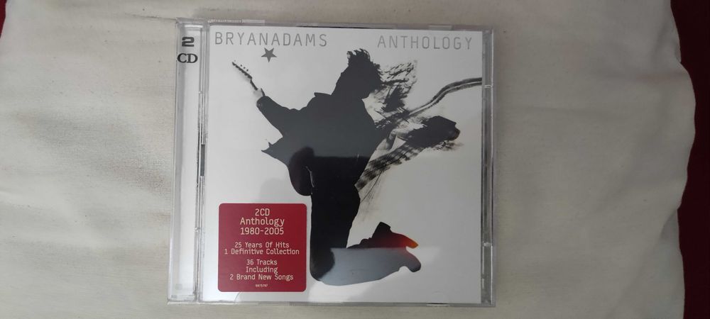 Cds de Música, em excelente estado.