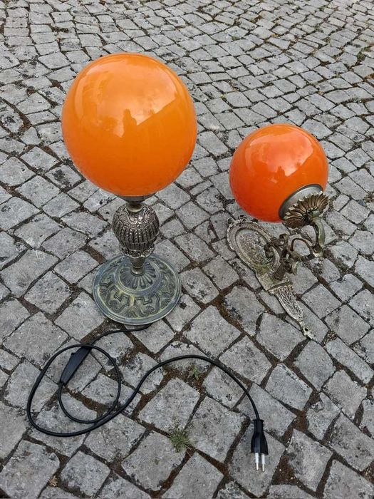 Candeeiros Vintage em metal com globo laranja - anos 60 | Parede e mesa