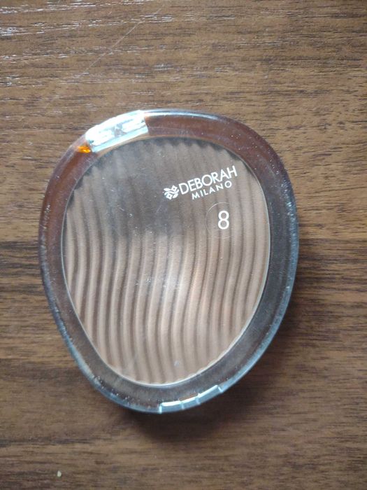 Mega okazja !!!  Puder  brązujący  bronzer  Deborah   Milano
