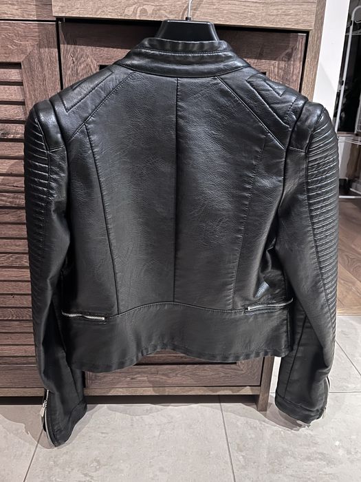 Sprzedam kortke skórzana w super stanie