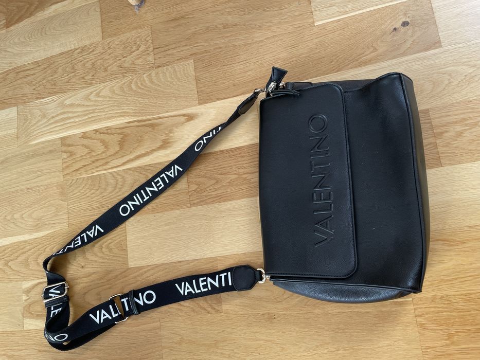 Torebka valentino czarna ze skóry ekologicznej