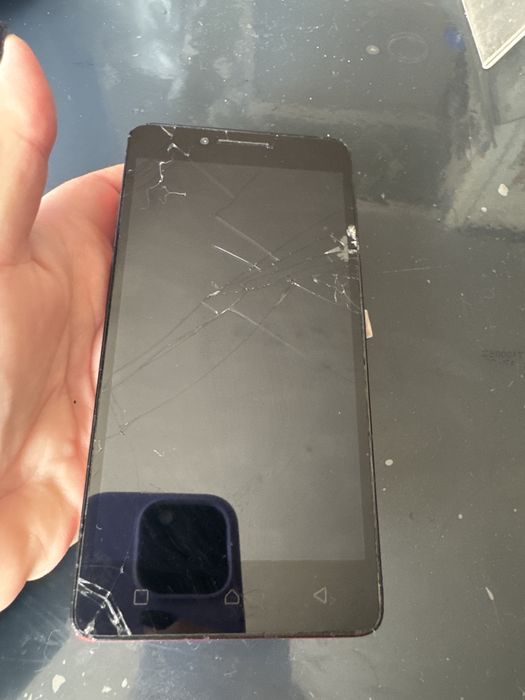 Телефон Lenovo A6010