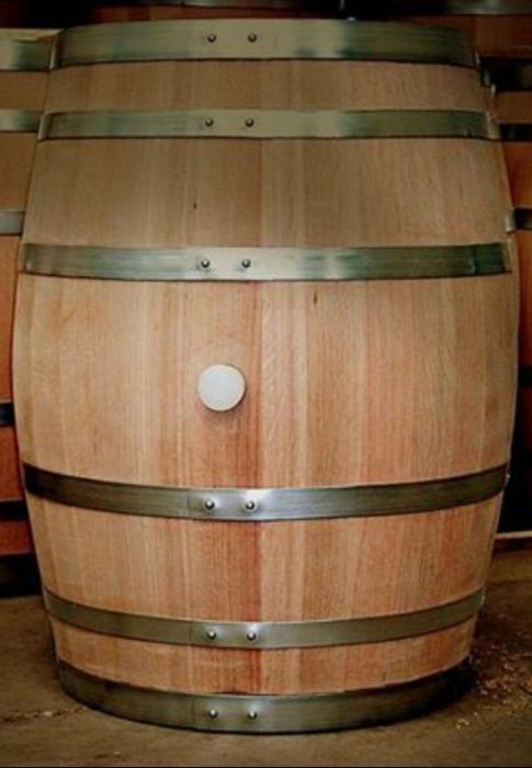 Pipos/Pipas/Barril/Barricas Madeira Carvalho 225 L e Castanho