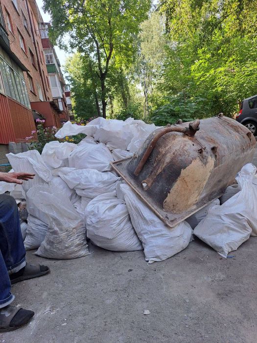 Вивіз сміття та старих меблів Тернопіль