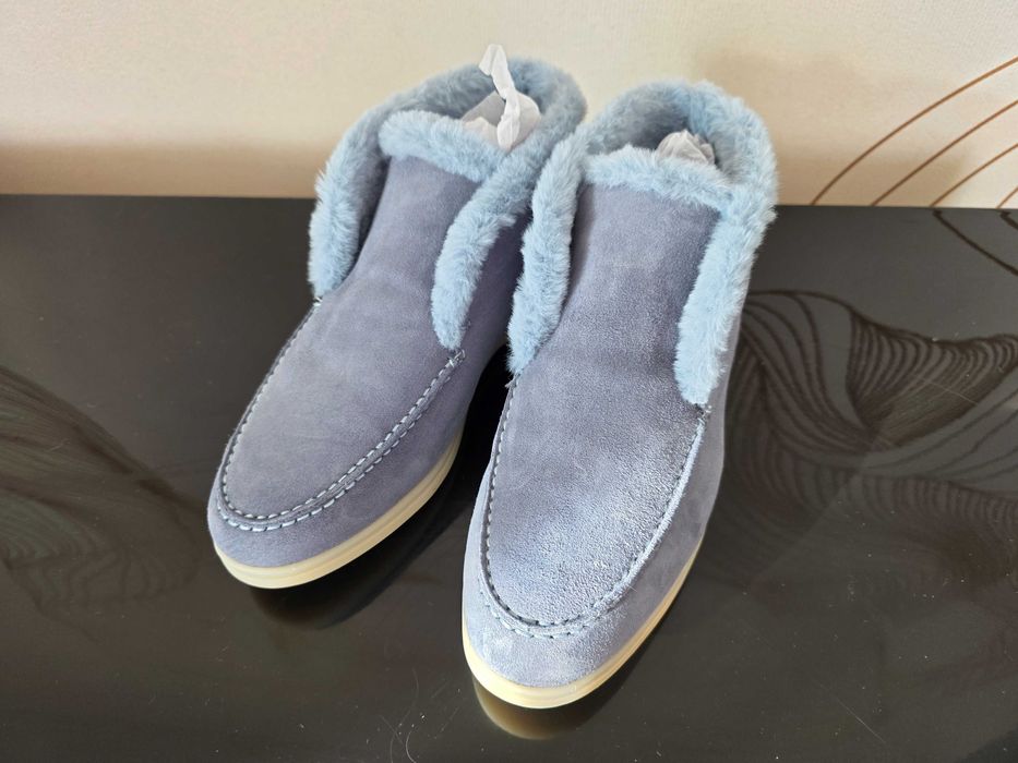 Продам  жіночі лофери Loro piano