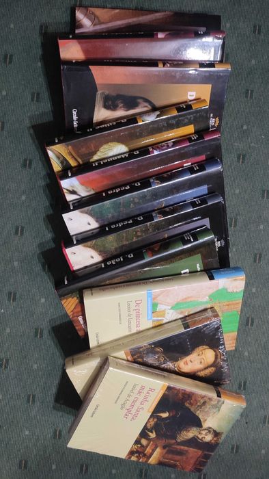 Lote Livros Reis de Portugal e Rainhas de  Portugal - Cada 5 €