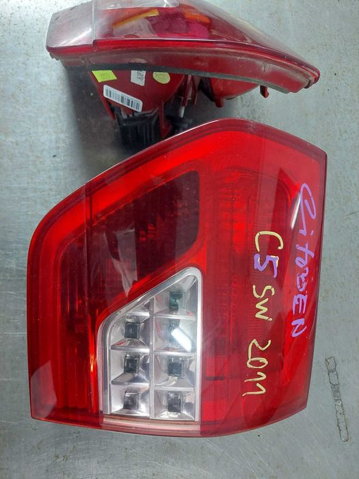 farolins traz esq e drt Citroen C5 SW 2011