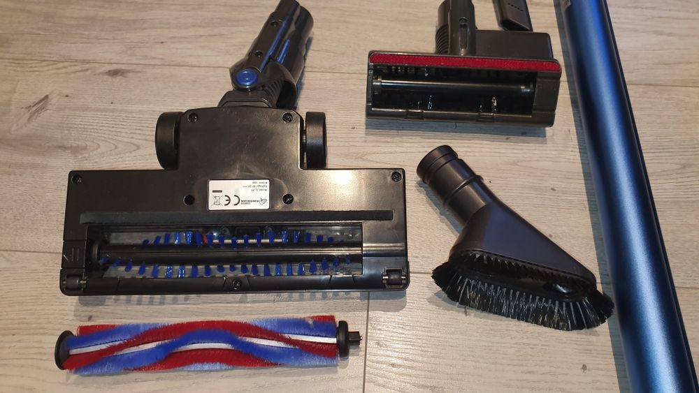 Odkurzacz pionowy NOWY HURRAGAN ACTION D-21