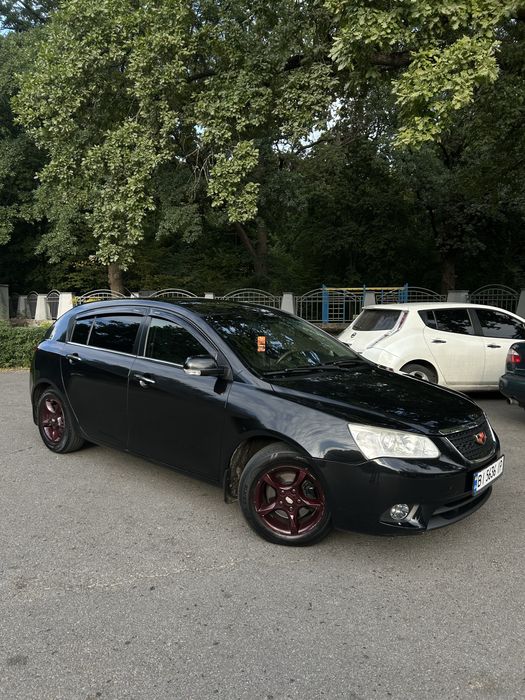 Geely Emegrand 7 (EC7) 2013