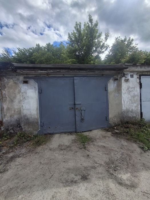 Продам гараж р-н 9 больницы