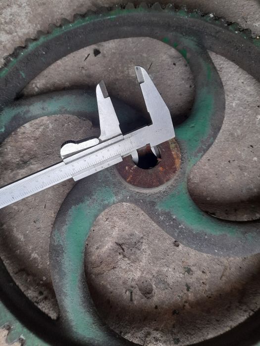 Koło zamachowe wymiary podane na zdięciu