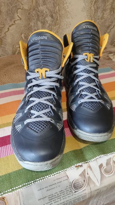 Кроссовки баскетбольные NIKE р. 45,5(29,5 см)