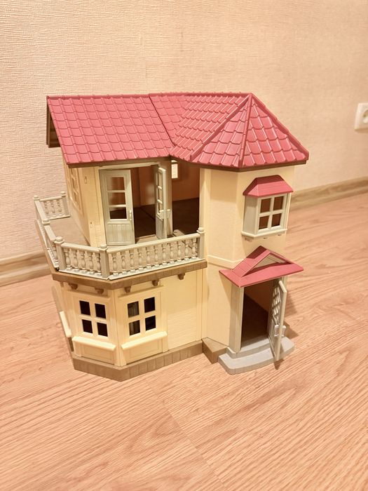 Великий будинок з секретною мансардою Sylvanian Families б/у